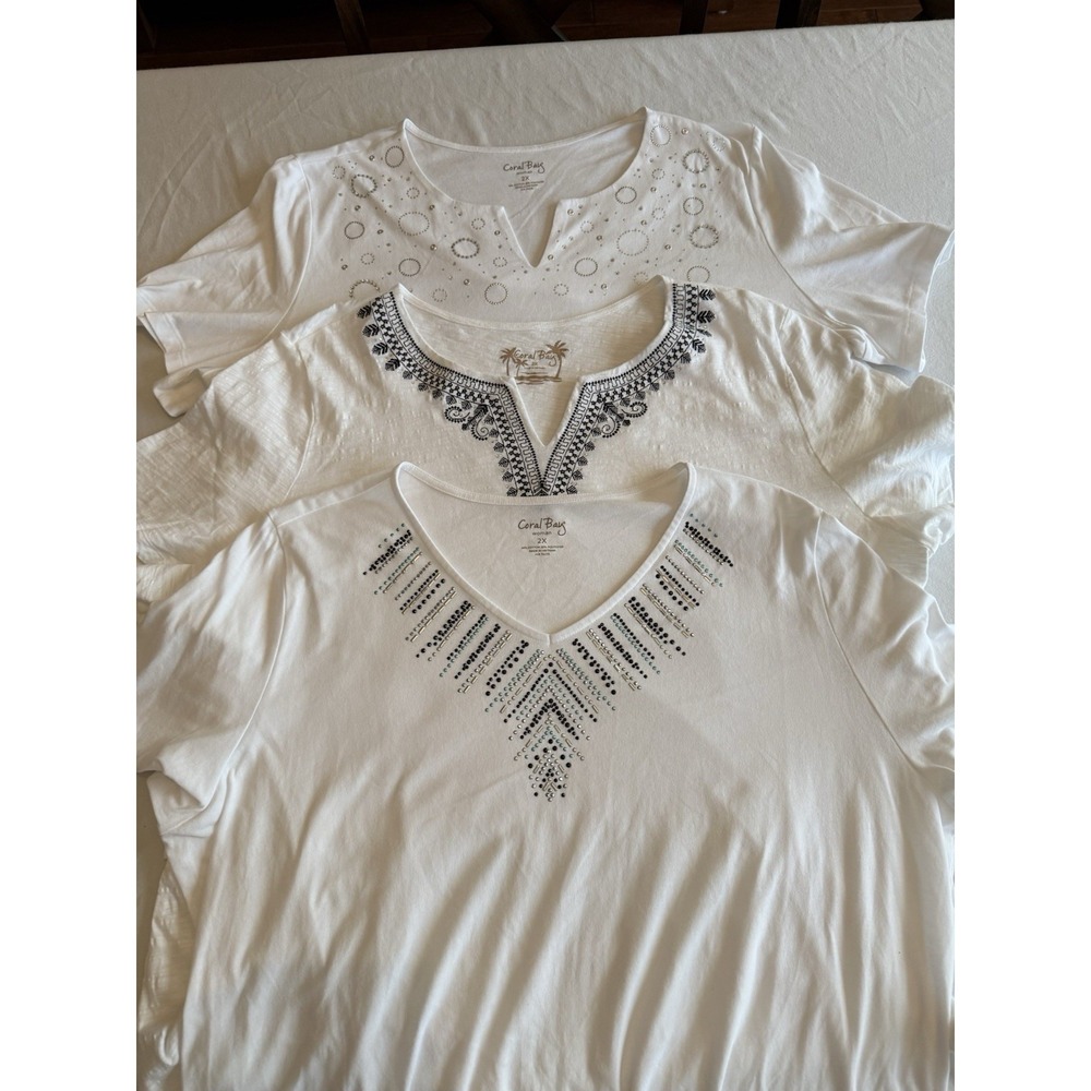Coral Bay Women's 2X White Short Sleeve V-Neck Cotton Blend Top - Lot (3)